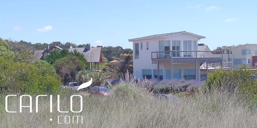 foto de casas en caril&oacute;